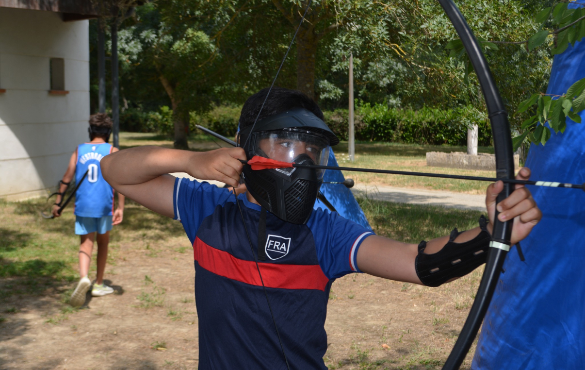 Animation Archery Game à Toulouse pendant une journée de team building