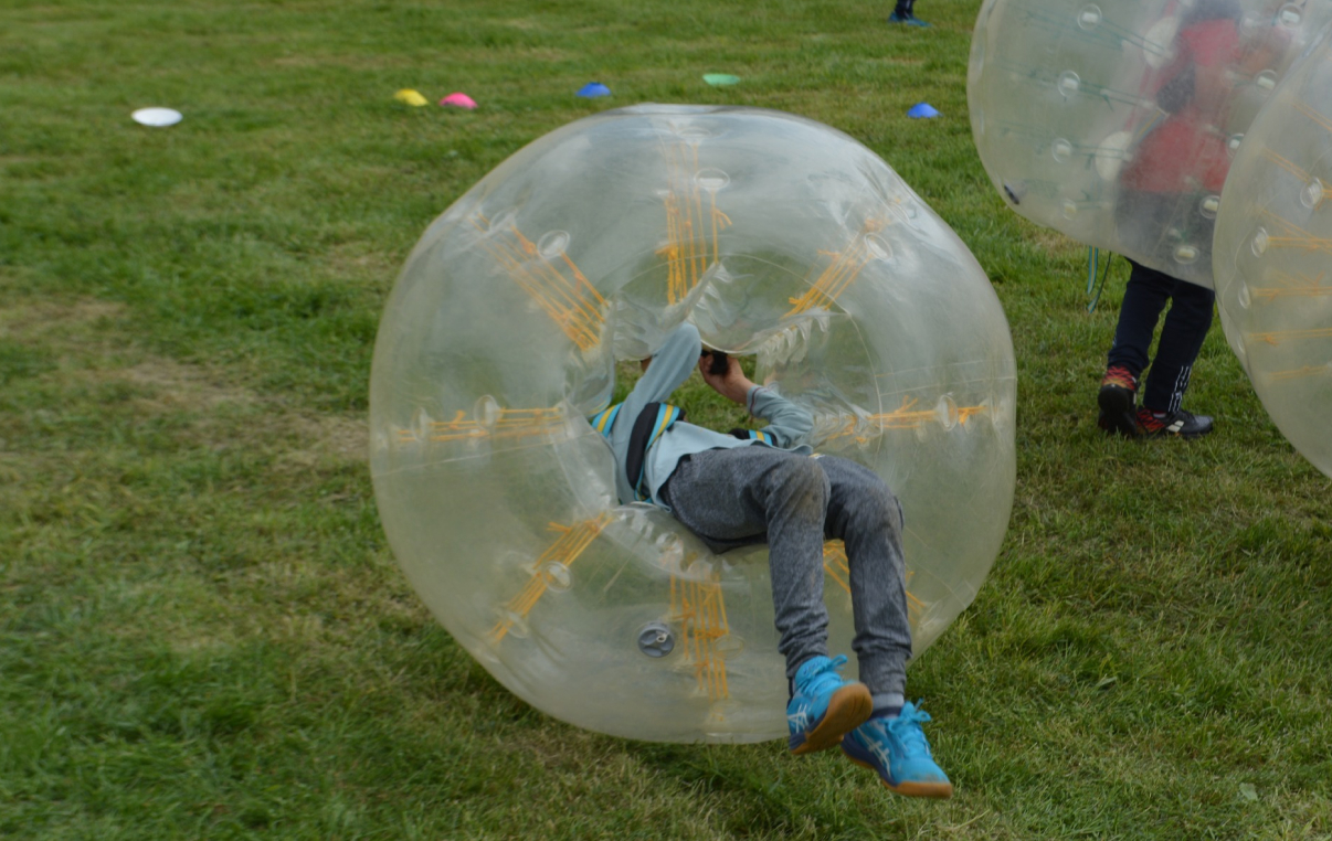 Animation Bubble Foot bulle en Occitanie pour une activité sportive et fun